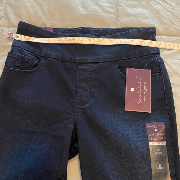 Gloria Vanderbilt Amanda Pull-on Slim Leg Classic Rise Jean Size 6 Petit… - Picture 12 of 15